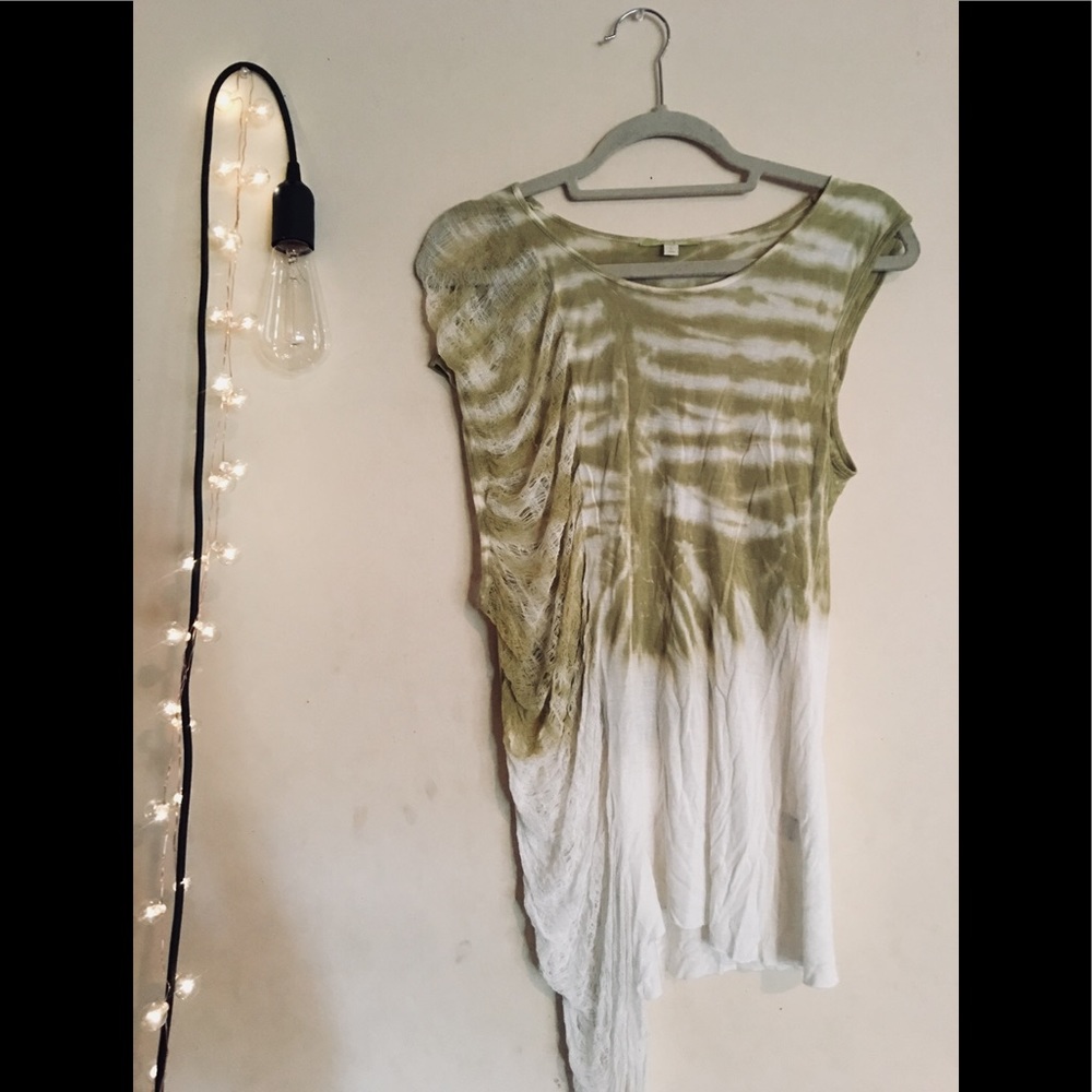 The Dye Gianni Bini Top! See Description:-)